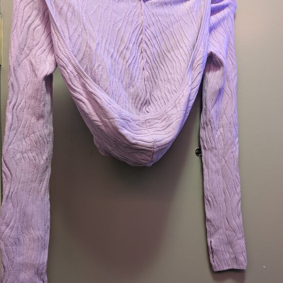 Knit Hooded Crop-Top - Picture 7 of 7